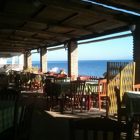 ゲストハウス Castella Alissos