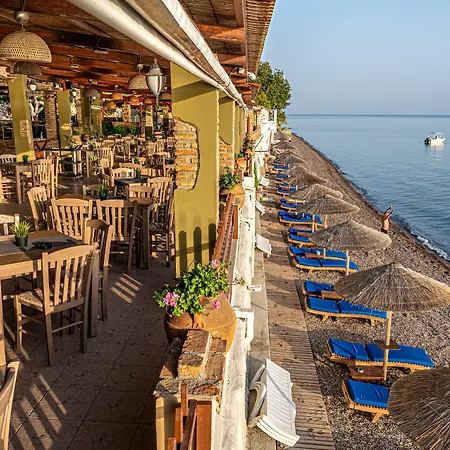 Castella ゲストハウス 3*